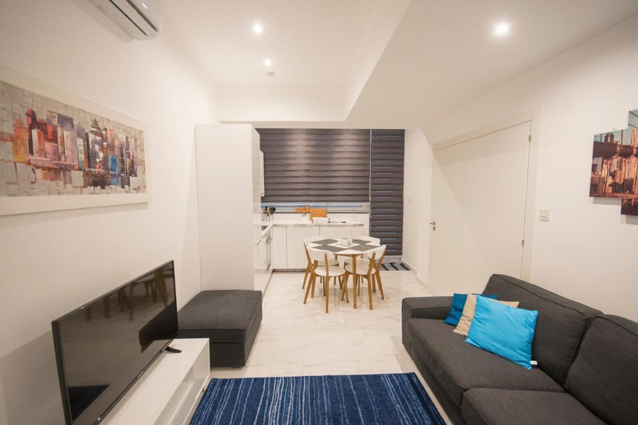4 Bedroom Apartment Near Sliema Seafront Exterior foto